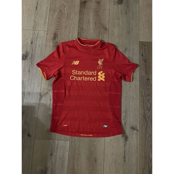 Liverpool F.C Mens Red New Balance Home Soccer Jersey Size Small - Picture 1 of 3